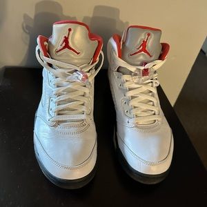 Jordan 5s size 9